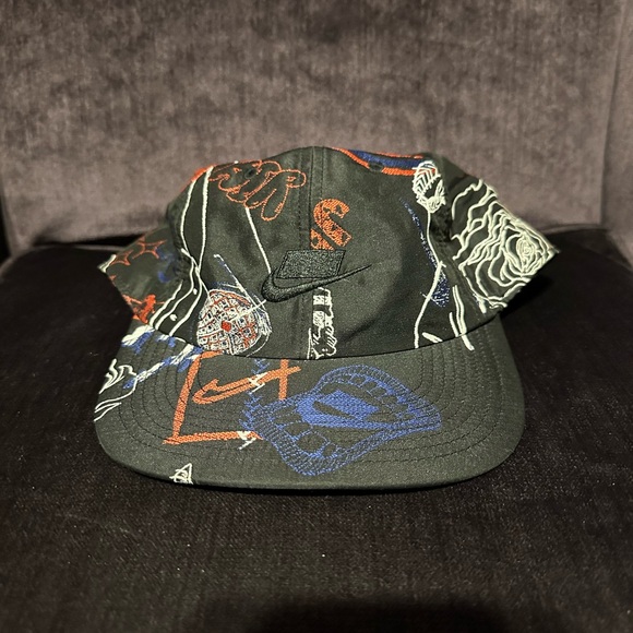 NIKE Adult Unisex Heritage86 Strapback Hat/Cap-Doodles Graphic CQ9537-010 - Picture 1 of 5